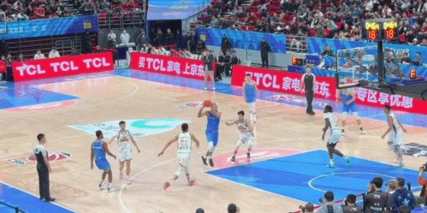 北京送四川24连败！周琦4中4砍11+7 麦基首秀12+6+3低开高走秀暴扣|卡迪姆赛|方硕|贝利|陈盈骏|贾维尔-麦基_新浪体育_新浪新闻