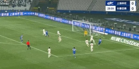 星空体育下载-【中超】米内罗首球路易斯绝杀 申花2比1战胜亚泰