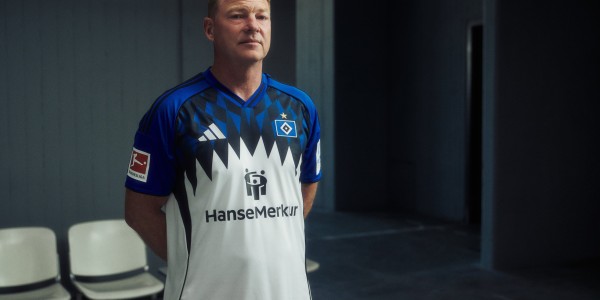 星空体育官网-汉堡官宣2025/26赛季球衣，队徽星星时隔七年回归