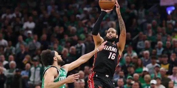 星空体育APP-【人物】准东决MVP！凯莱布·马丁缔造落选秀传奇故事