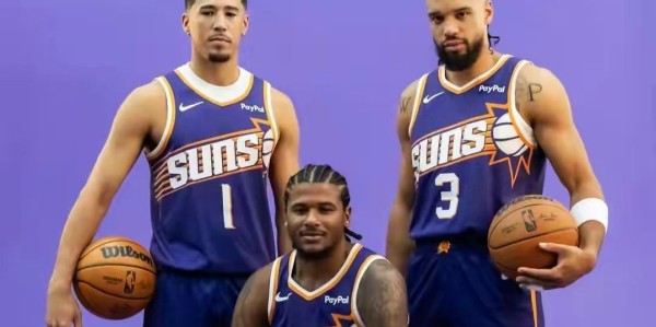 星空体育APP-轰25+4+5！带队豪取三连胜，杰伦格林你再超神下去，火箭就后悔了