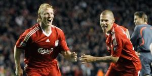 暴铲内维尔！库伊特回忆07年德比：感谢当时没VAR，否则就被罚下