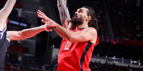 火箭优缺点明显，杜兰特两点该夸！阿门暴露短板，申京也不如一人